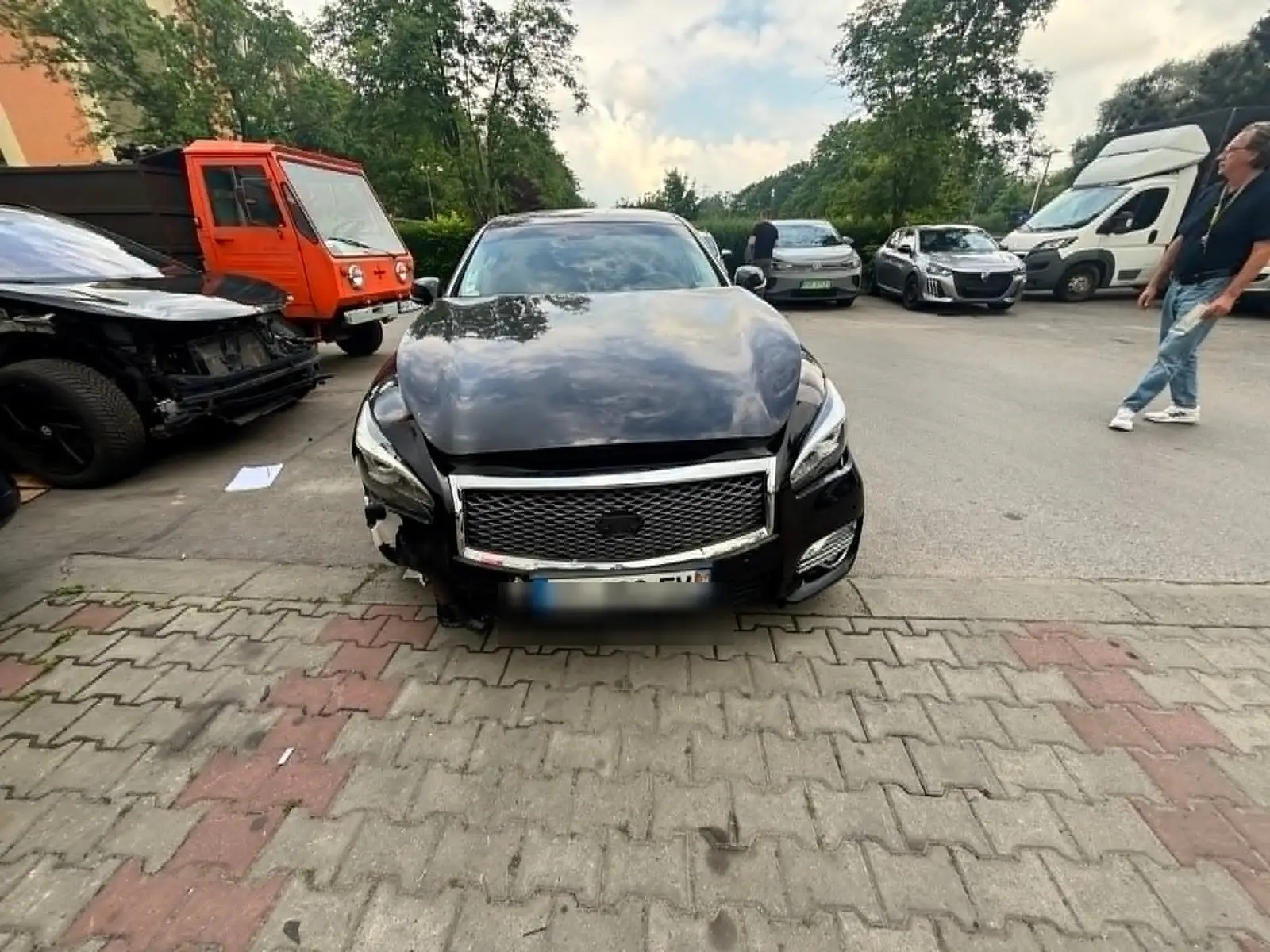 Infiniti Q70 sprowadzone z zagranicy – wycena do akcyzy przez rzeczoznawcę