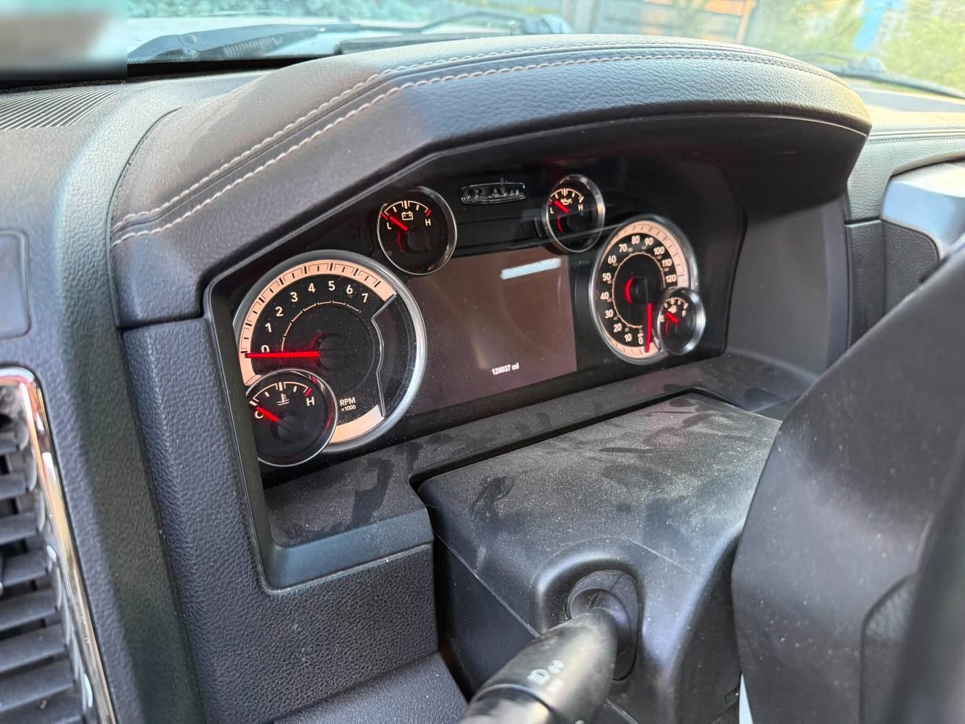 Licznik Dodge RAM w milach – auto z rynku amerykańskiego